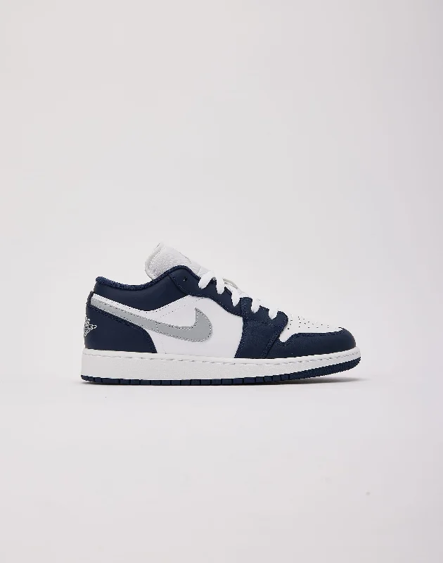 Basketball Shoes For Narrow Feet-Jordan Air Jordan 1 Low Grade-School