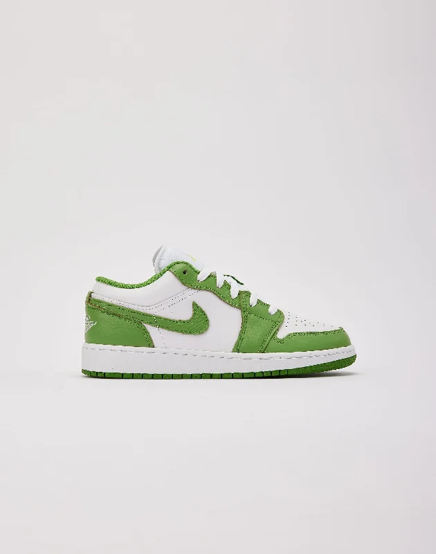 Basketball Shoes With Velcro Straps-Jordan Air Jordan 1 Low SE Grade-School