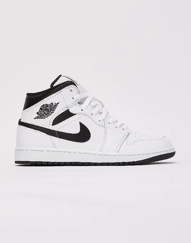 Basketball Shoes In Black-Jordan Air Jordan 1 Mid