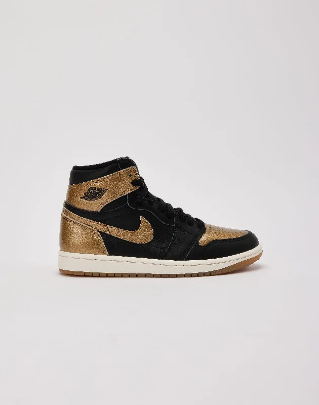 Basketball Shoes With Modern Tech-Jordan Air Jordan 1 Retro High OG ‘Black And Gold’ Grade-School