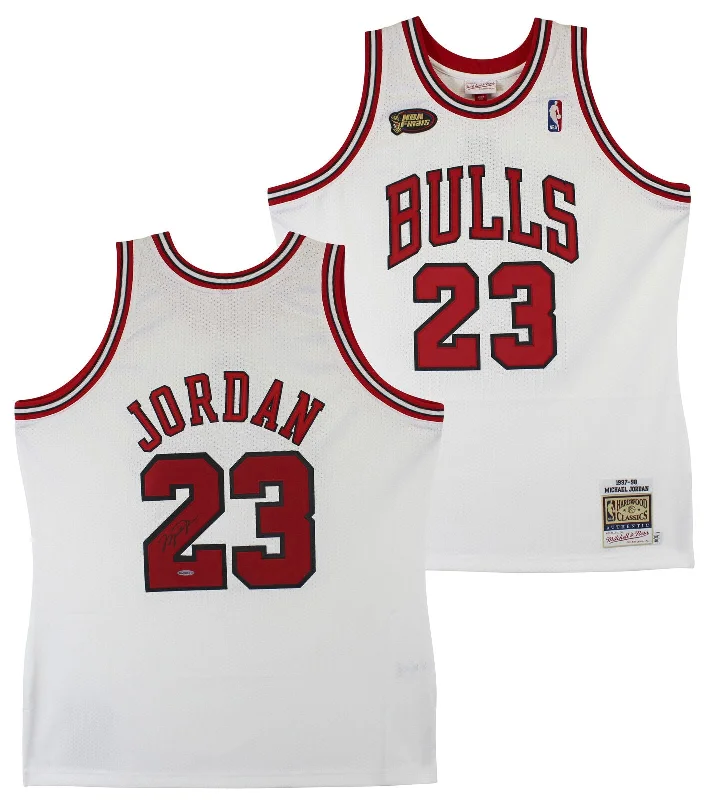 Basketball Jersey For Streetwear-Bulls Michael Jordan Signed 97-98 White M&N HWC Authentic Jersey UDA #BAH83514