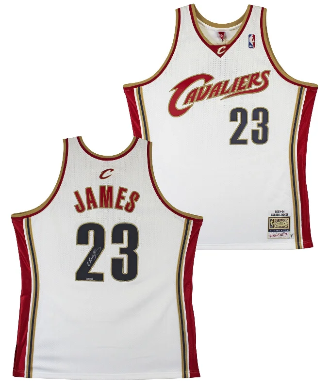 Basketball Jersey For Tight Fit-Cavaliers LeBron James Signed White 2003 M&N HWC Authentic Jersey UDA #BAK07234