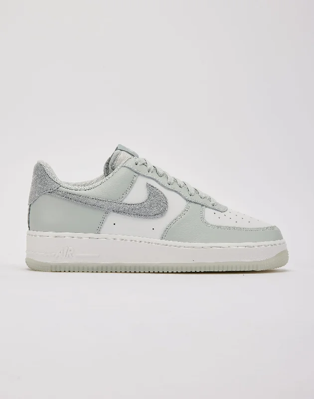 Basketball Shoes Under 50 Dollars-Nike Air Force 1 Low '07 LV8