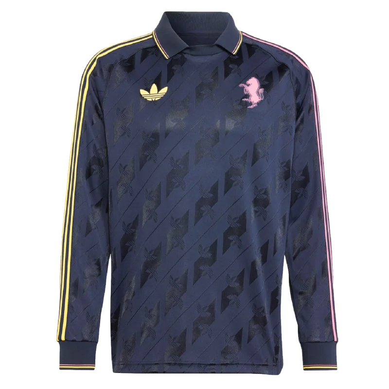 Football Jersey With Jungle Vibes-Adidas Juventus Lifestyler Long Sleeve Jersey