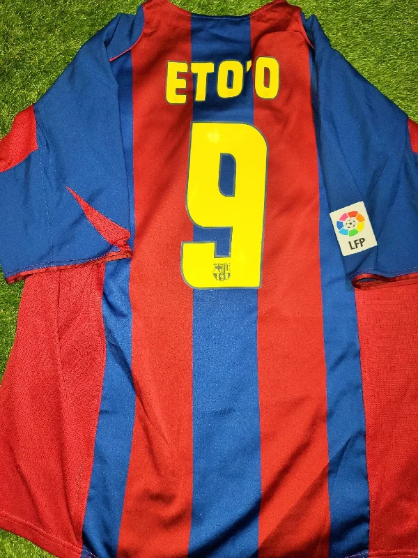 Football Jersey With Fan Chants-Eto'o Barcelona DEBUT SEASON 2004 2005 Jersey Shirt Camiseta Maglia XL SKU# 118861