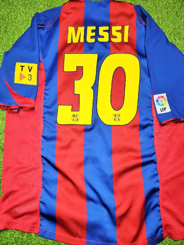 Football Jersey For YouTube Highlights-Messi Barcelona DEBUT SEASON 2004 2005 Home Soccer Jersey Shirt XL SKU# 118861